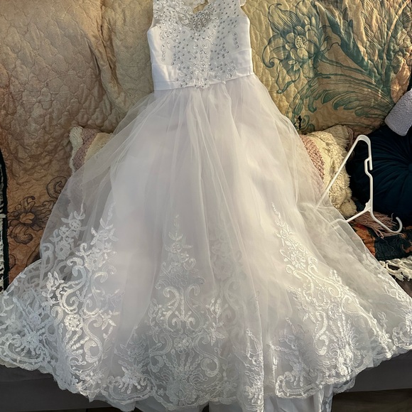 Charming Ivory Lace Kids Dress - Picture 1 of 3